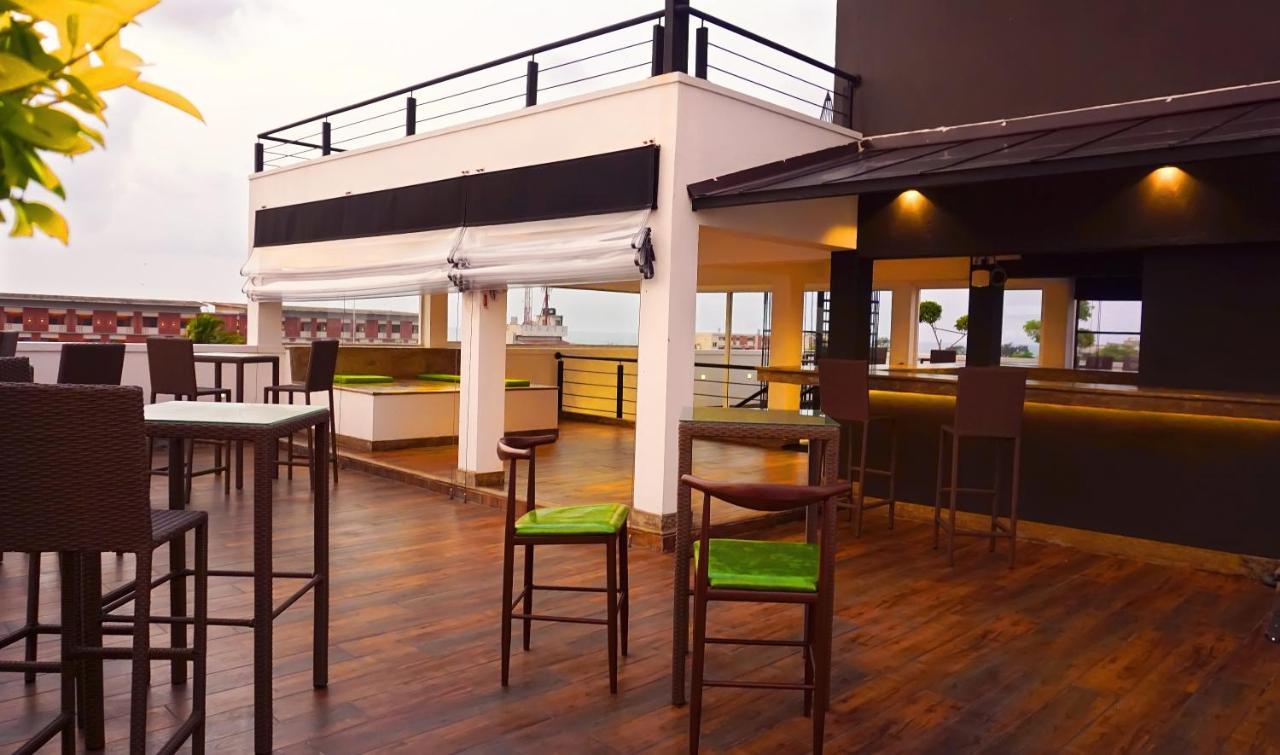 Belmont Boutique Hotel - Free Airport Shuttle Service نيجومبو المظهر الخارجي الصورة